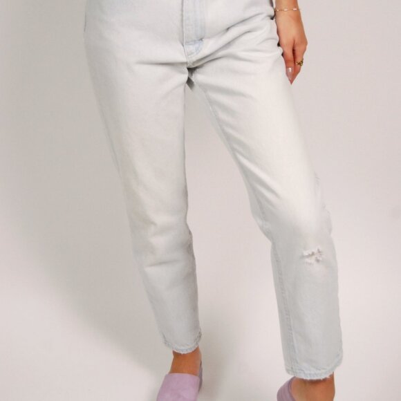 Y2K Tapered Leg Jeans (26) blue denim vintage light wash high waisted - Picture 4 of 10